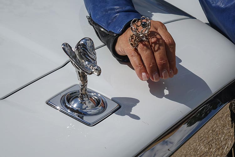 Rolls Royce Cullinan SUV MenStyleFashion 2019 Artic White United Kingdom (35) Gracie Opulanza