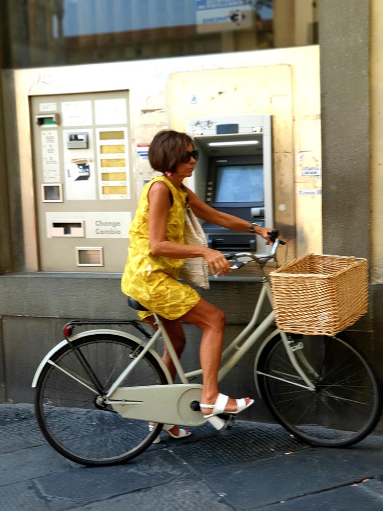 Italian Women - Turning Sixty Street Style Tips