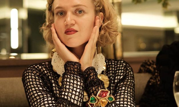 Knitwear – Luxury Cardigan Tips