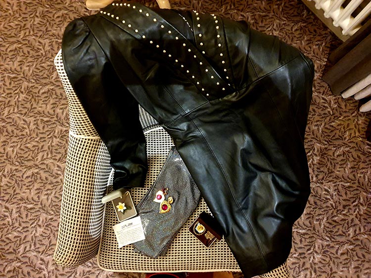 Gracie Opulanza Aston Martin DB11 MenStyleFashion review 2020 (2)