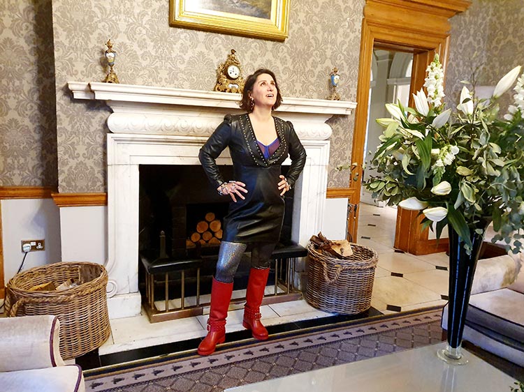 Gracie Opulanza Aston Martin DB11 MenStyleFashion review 2020 (2)