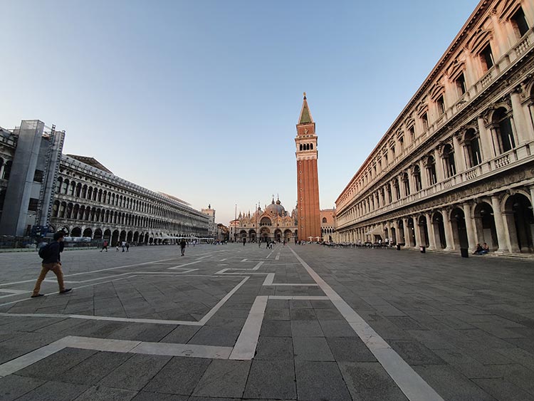 Piazza San Marco venice 2020 covid 19 summer july gracie opulanza italy (1)