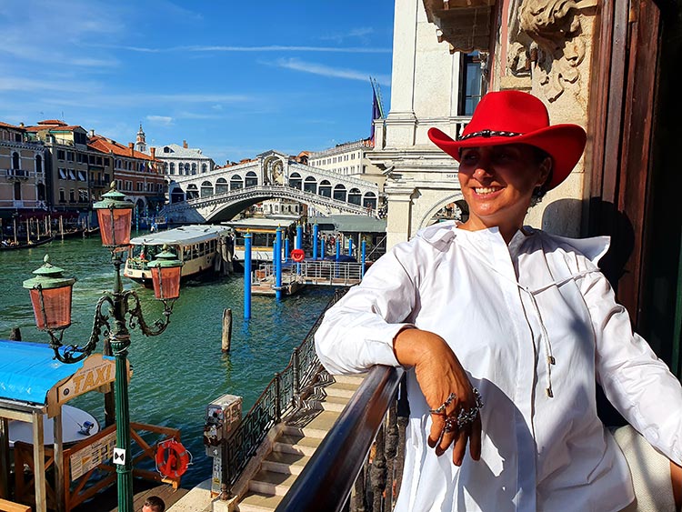 Stetson Europe - Amasa Vitafelt Red Hat Gracie Opulanza 2020 venice Italy summer (2)