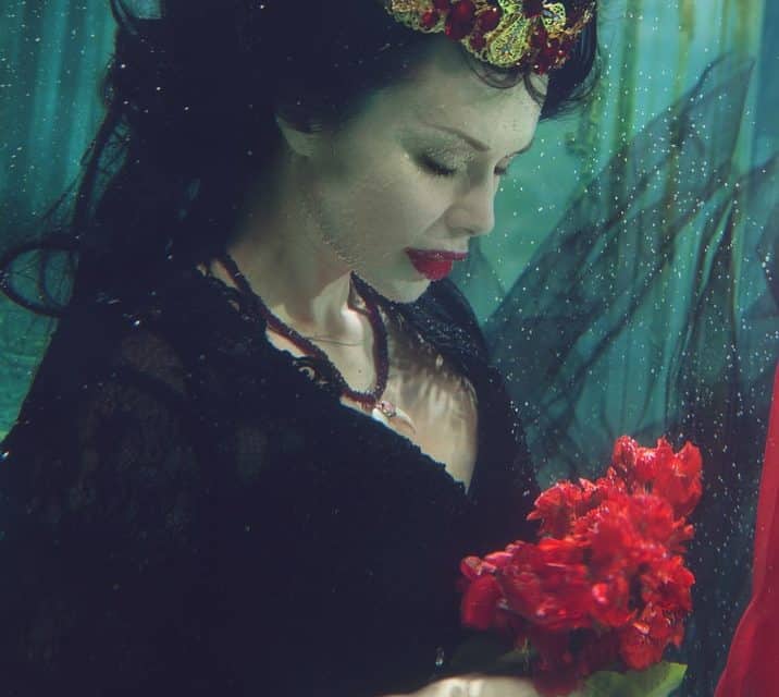 Coral Jewellery – Style Tips & How To Spot A Fake