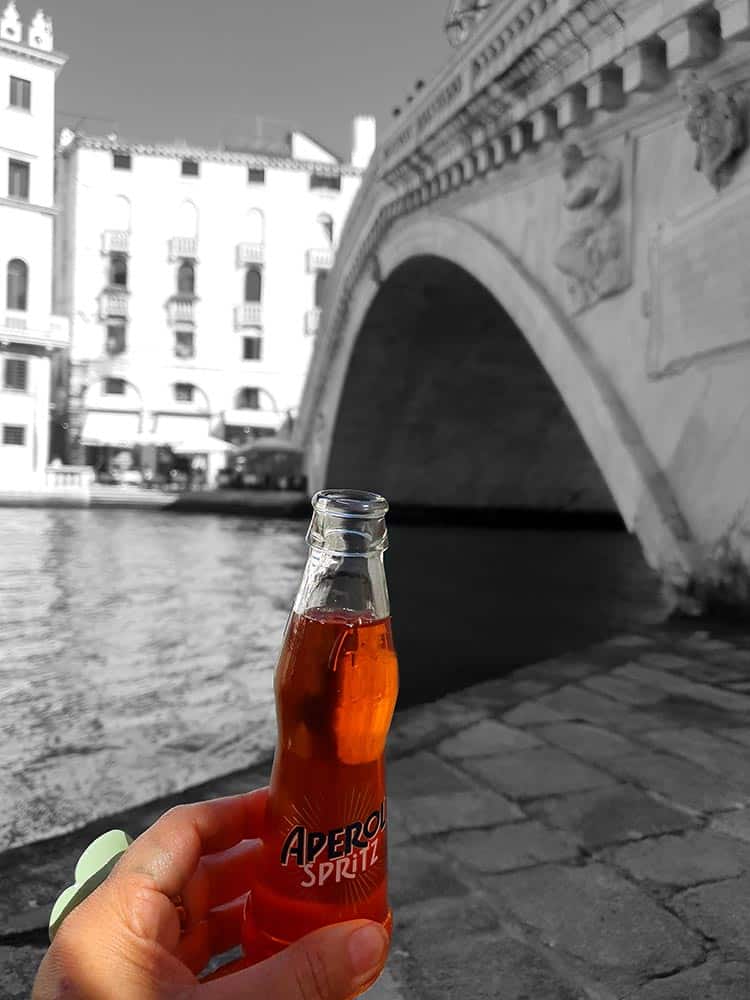 rialto bridge venice aperol spritz