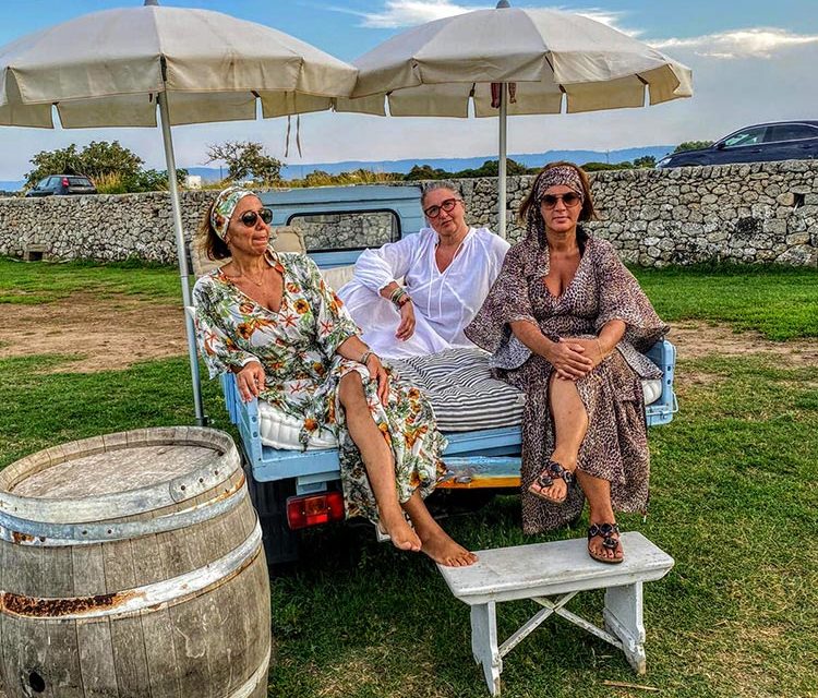 Kaftan – Style Tips For On And Off The Beach