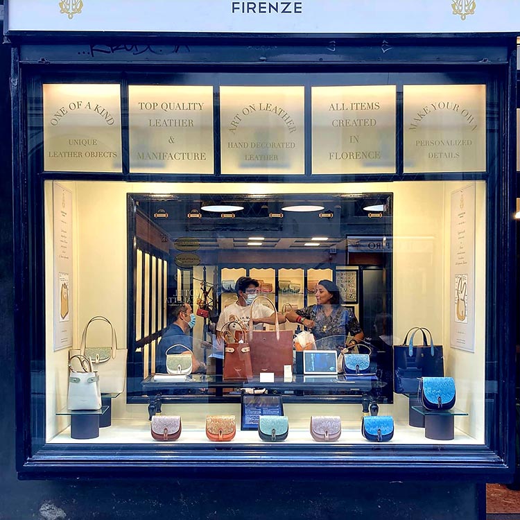 Cuoioifficine Leather Boutique Palazzo Pitti Florence Gracie Opulanza