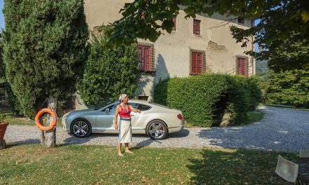 The Art of Wearing a Pencil Skirt: Style Tips for the Opulent Woman