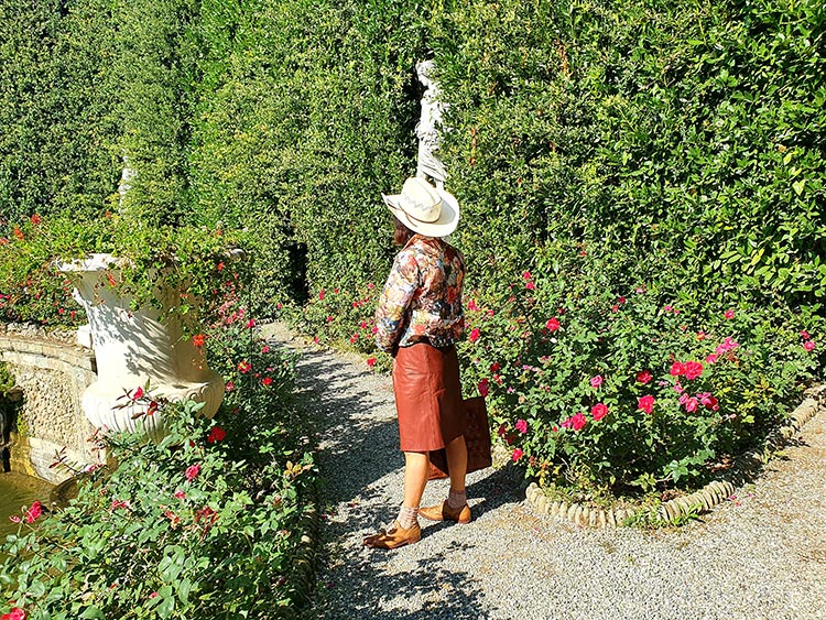 !7th Century water theatre