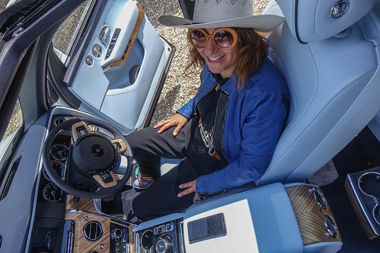 Rolls-Royce-Cullinan-SUV-MenStyleFashion-2019-Artic-White-United-Kingdom-34-Gracie-Opulanza prada eyewear