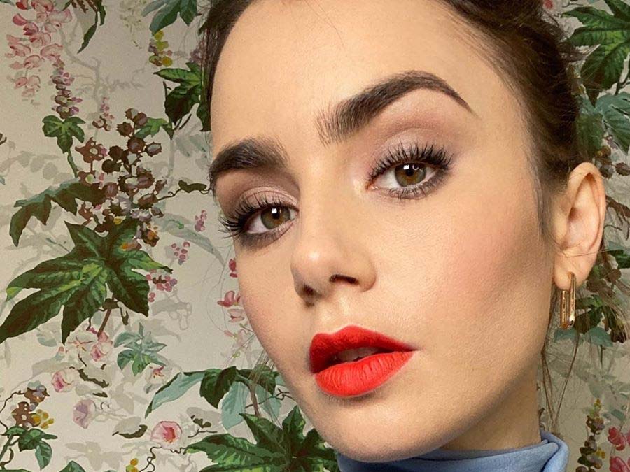 Emily-In-Paris-red-lipstick-lancome