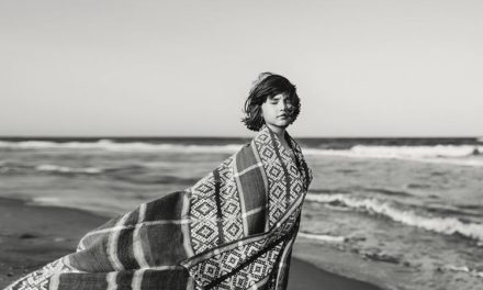 Blanket Cape – Cosiness Style Tips