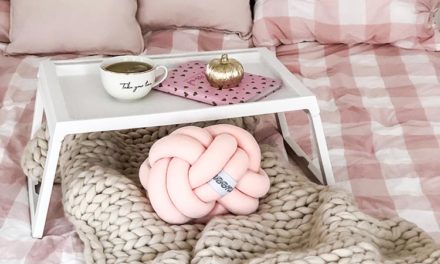 Eight Benefits Of A Weighted Blanket And Why It’s An Essential Bedroom Item 