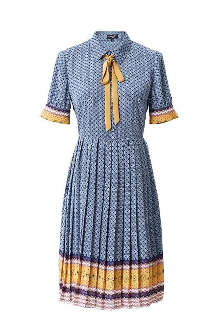 Retro Dress With Pleats
