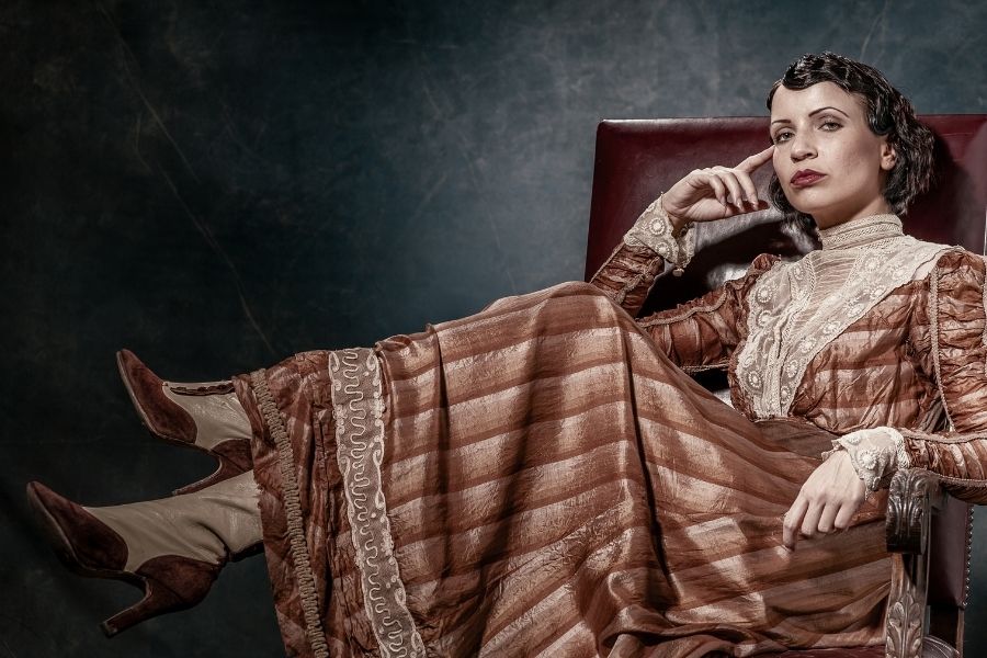 Vintage 1920s and 30s Looks with Modern Pieces