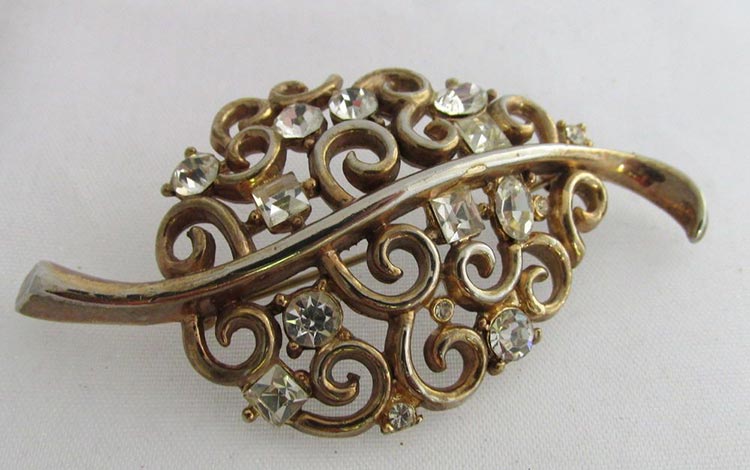 Trifari 1910s - Present Day (2)