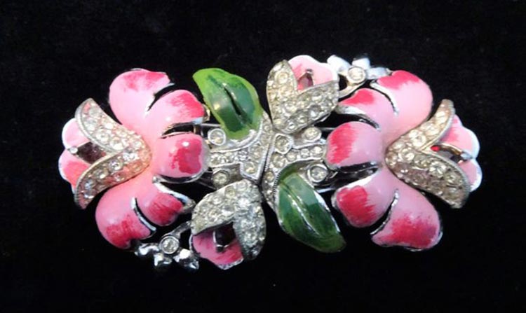 Coro 1900s-1970sEmanuel Cohn and Gerald Rosenberg are the founders of &nbsp;Coro Jewelry