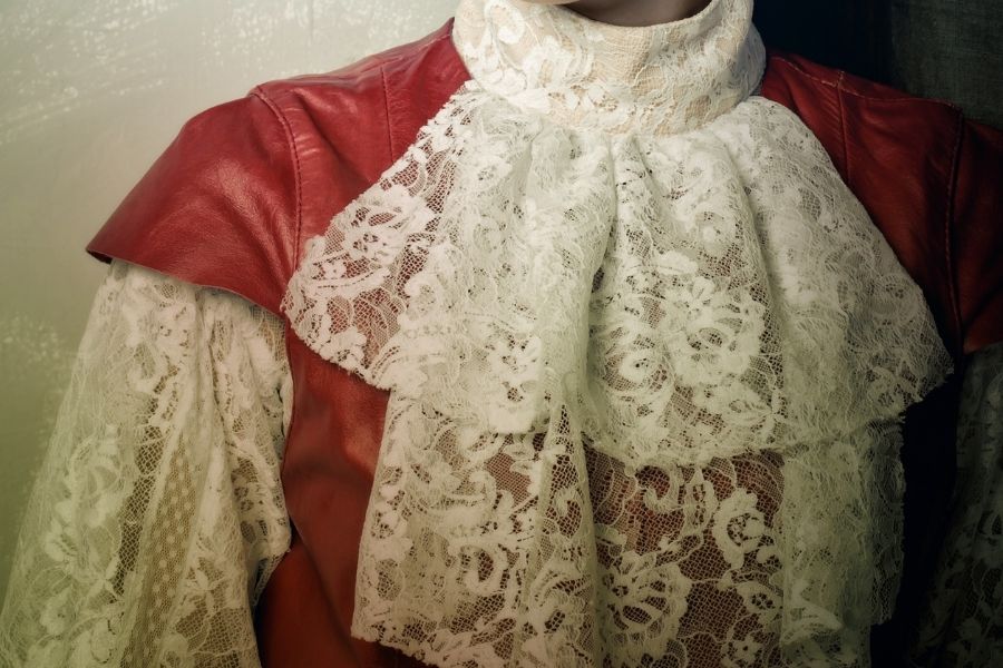 The Bonfire Of destiny sinpired Victorian era fashion (3)