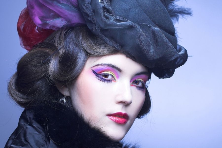 Hats Off To You – Vintage Style Tips