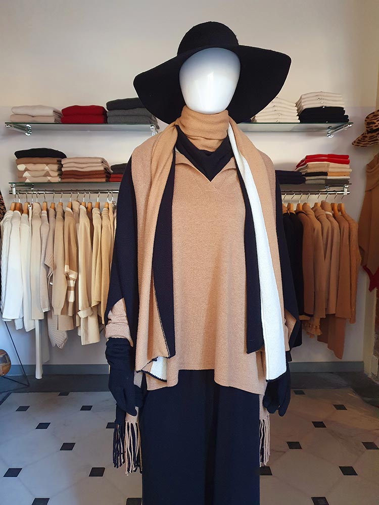 What to Wear Over Fifty - Layered Style Tips gracie opulanza 2021 fashion italy (2)