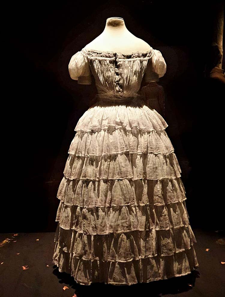 vintage deep frill dress