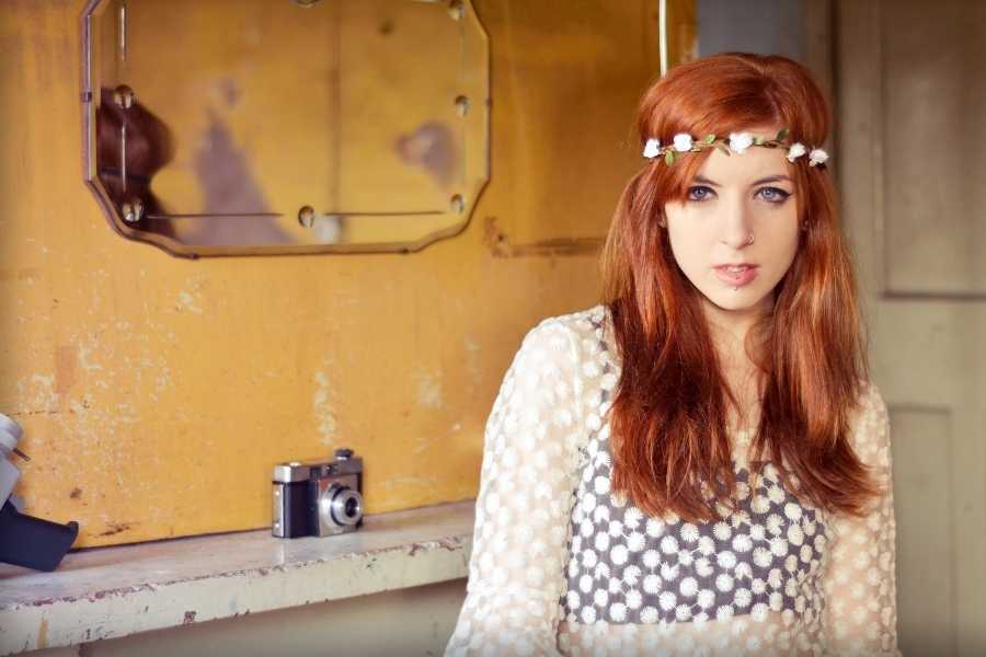 How to Get the 60s Geometric Mod Look