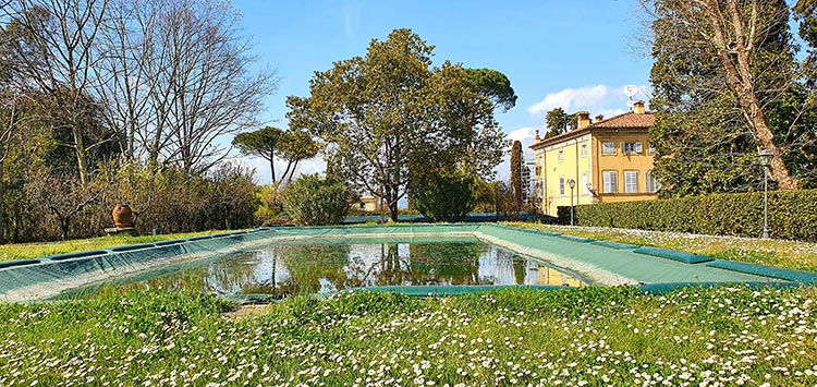 Villa swimming pool Tuscany