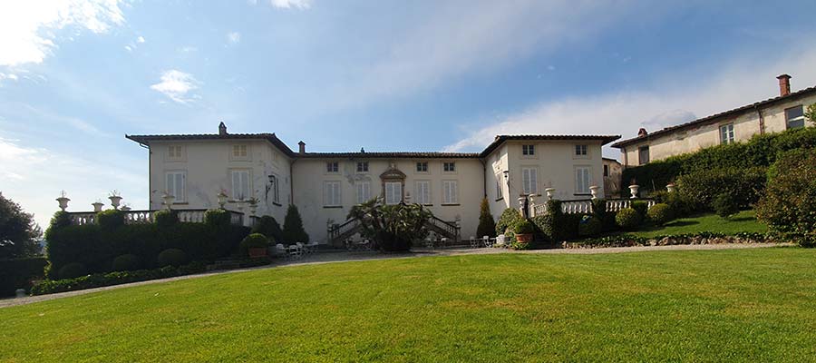 tuscany villa for sale