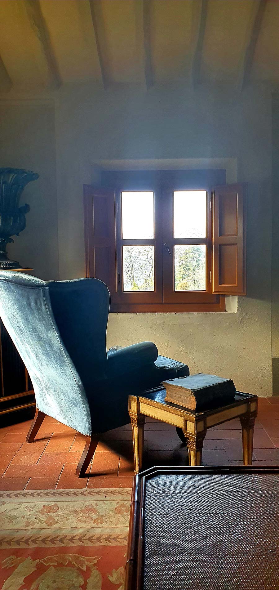 historical Italian chairs furniture
