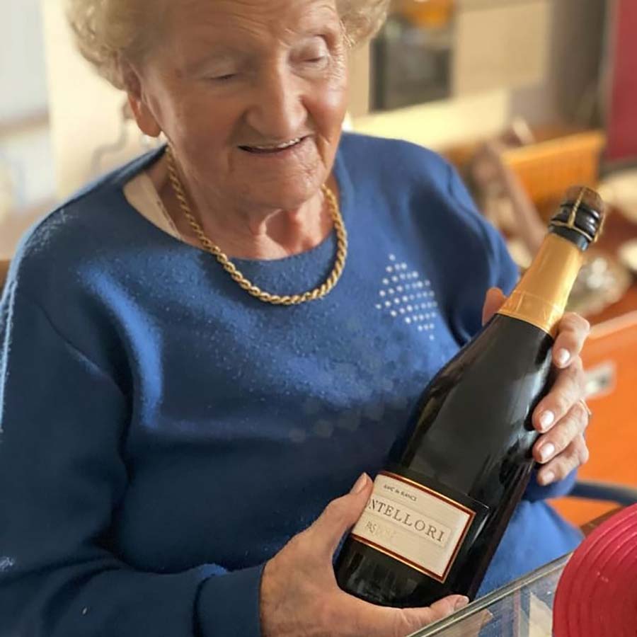 Wine & Champagne - How To Live At 94 Years Old