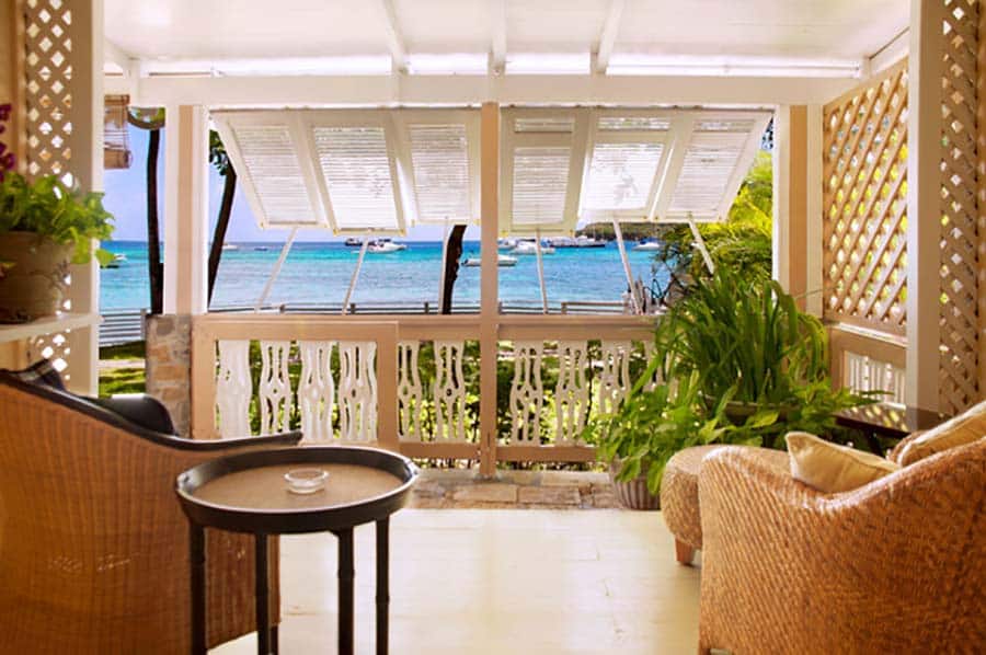 Grenadines that are part of St. Vincent (2)