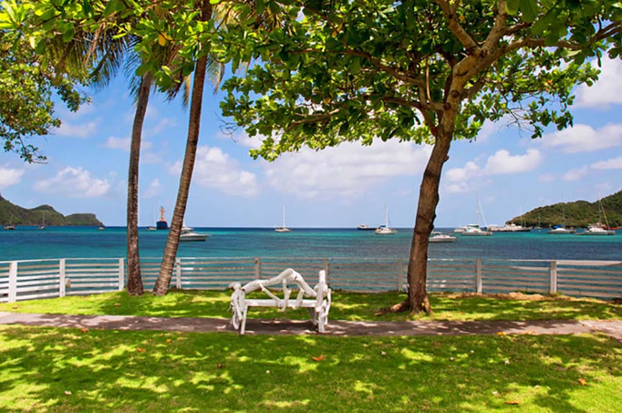 Grenadines that are part of St. Vincent (2)