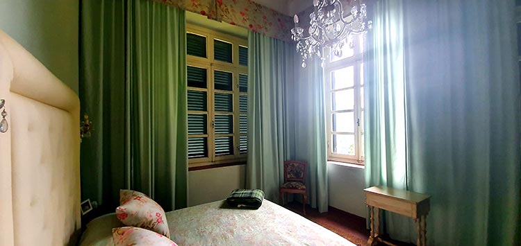 bedroom villa green tuscany