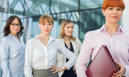 Wear Business Attire – Classic Look for the Modern Professional (With Images)