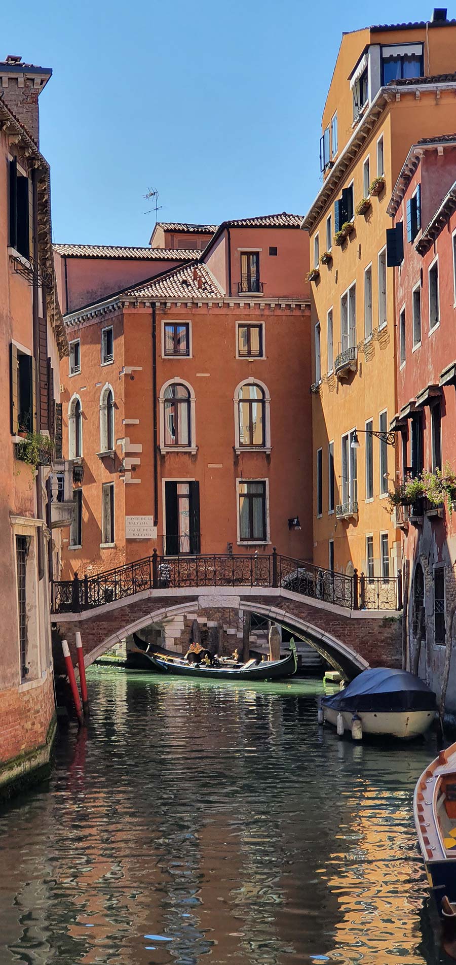 Gondola Style venice 2021 Italy Gracie Opulanza Venezia (14)