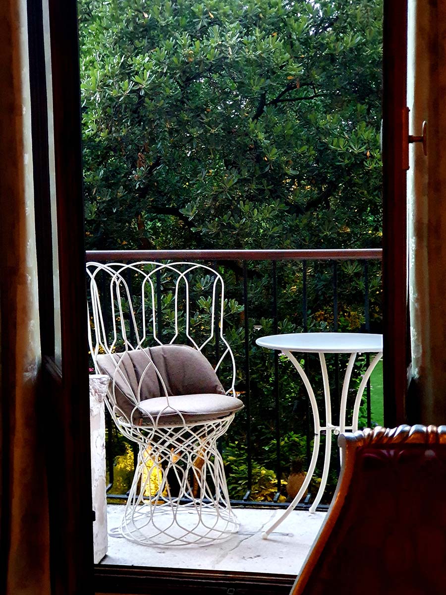 interior design chairs