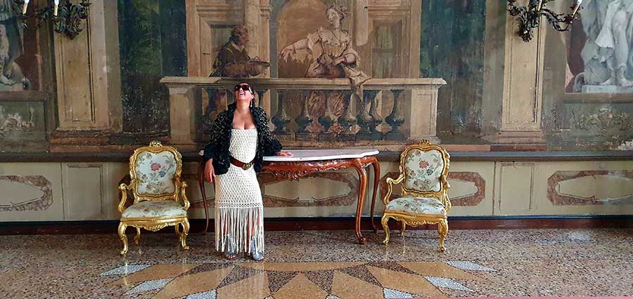 Ballroom Ca' Sagredo Hotel Ventian palazzo italy ( Gracie Opulanza (3)