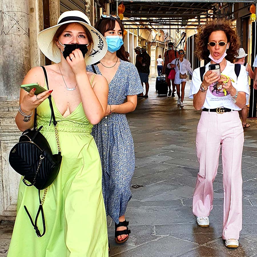 Summer fashion and furniture (1)