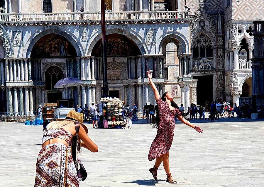 Brown Dresses – Summer Accessories Style Tips