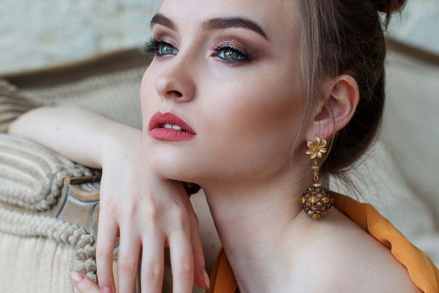 Four Tips to Keep Your Face Fashionable