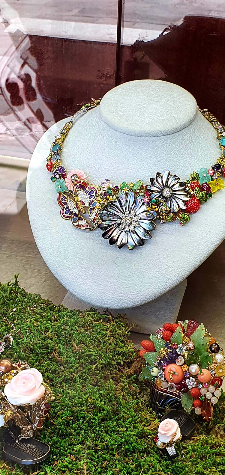 Made In Italy - Luxury Brands Versus Artisans