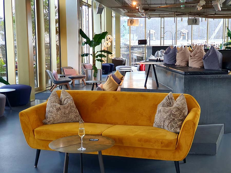 WAmsterdam rooftop swimmingpool