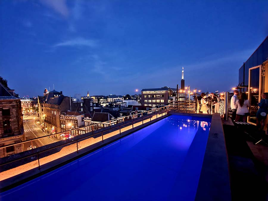 WAmsterdam rooftop swimmingpool