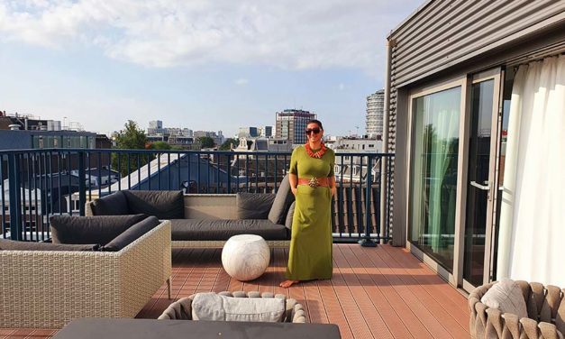 Olive Green – How To Wear Green With Bold Accessories