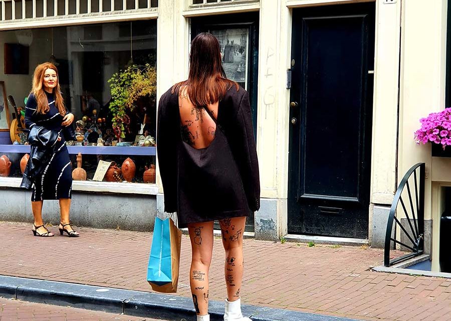 Black And White – How To Mix And Match Style Tips