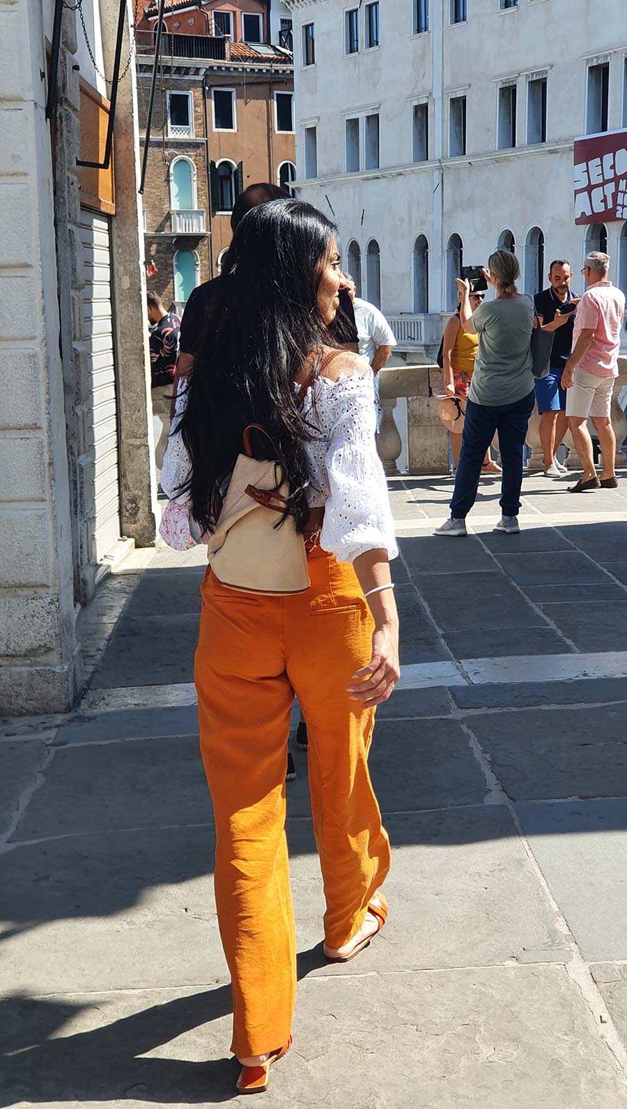 mustard trousers Venice