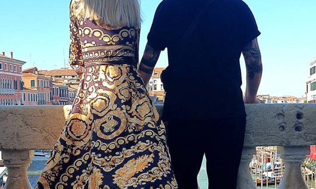 Walk Venice in Versace Vintage Style – Why Versace Vintage Is Here to Stay