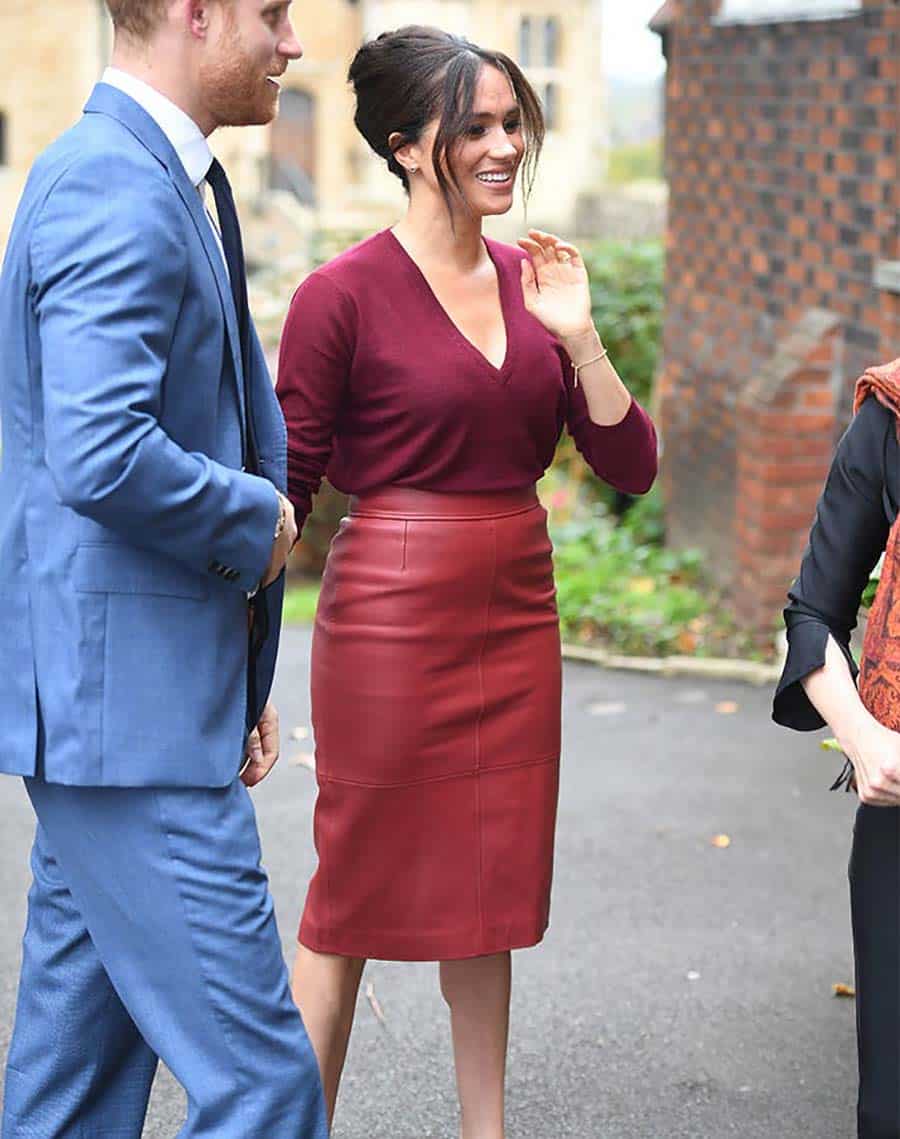 meghan-markle-red-leather-skirt pencil