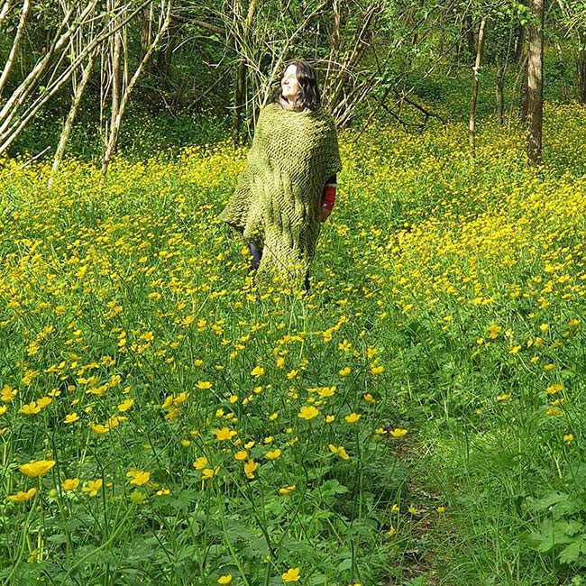 green-moss-wool-poncho-Gracie-Opulanza-2021-Tuscany