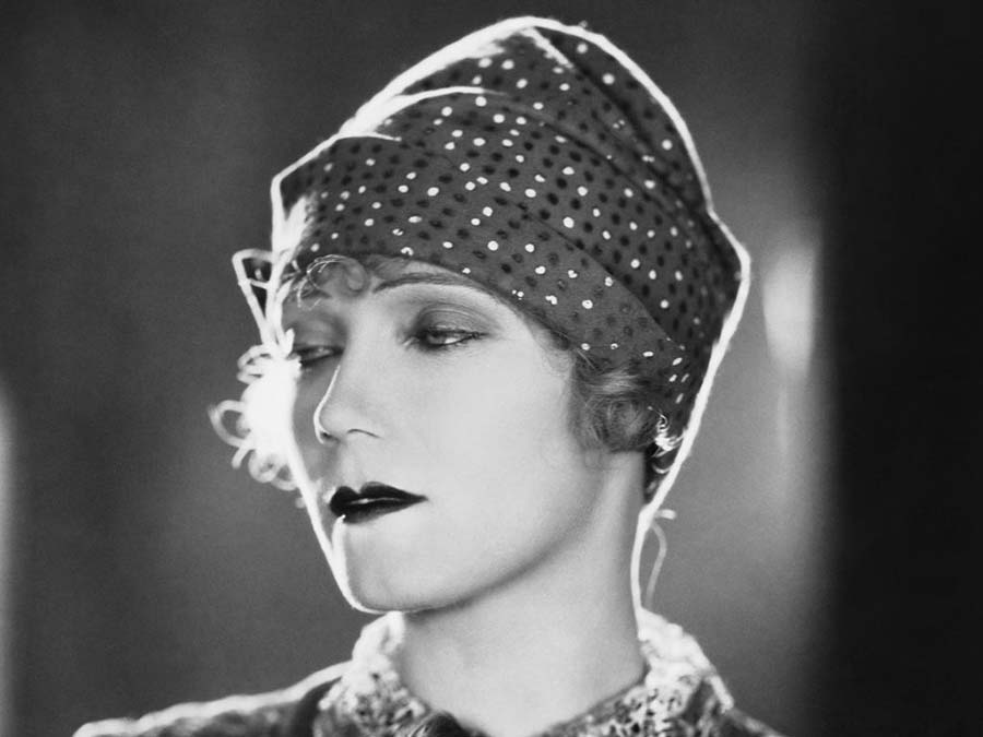 Hanky Panky With Vintage Handkerchiefs Style Tips